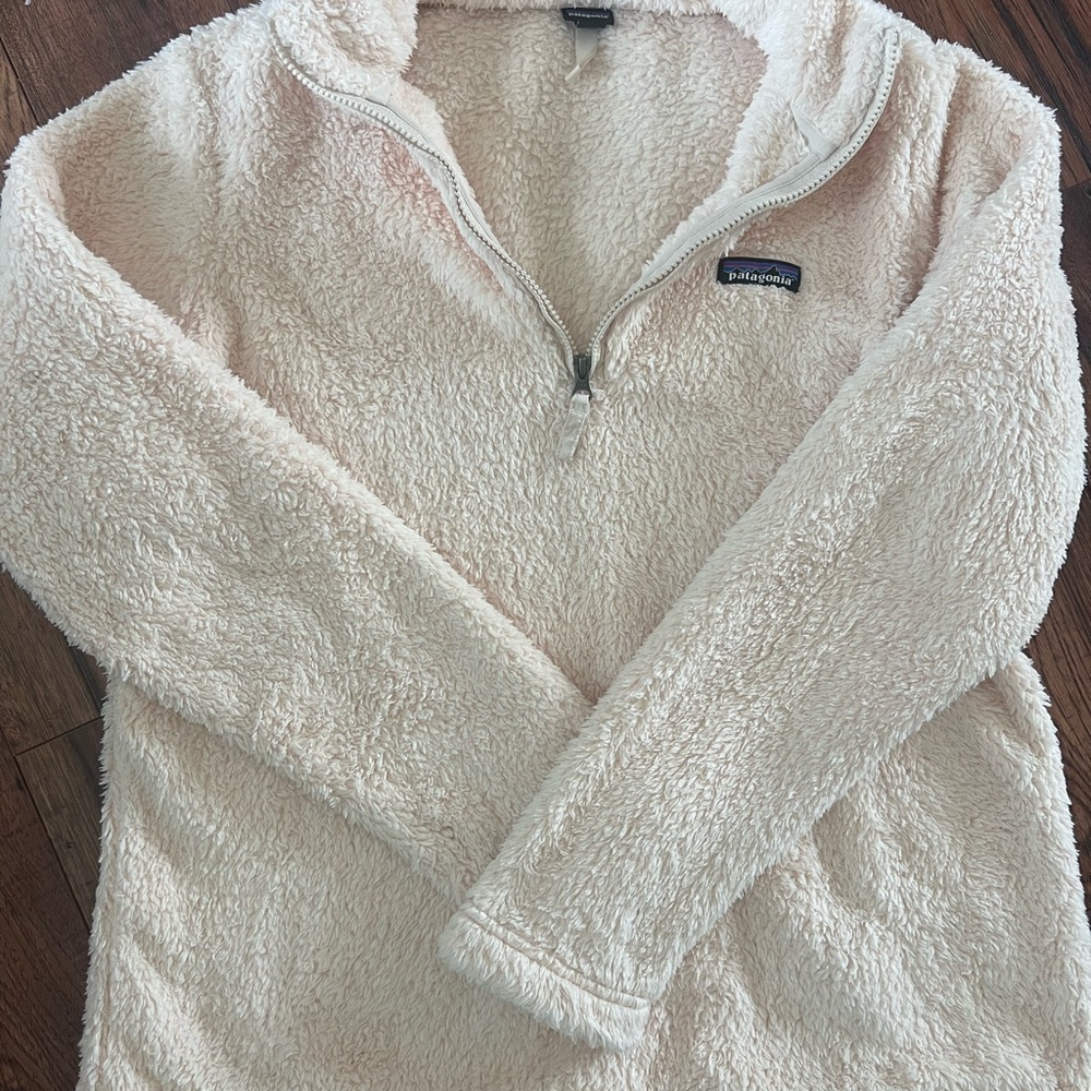 Patagonia Cream Cowl Neck Sweater Plush Warmth